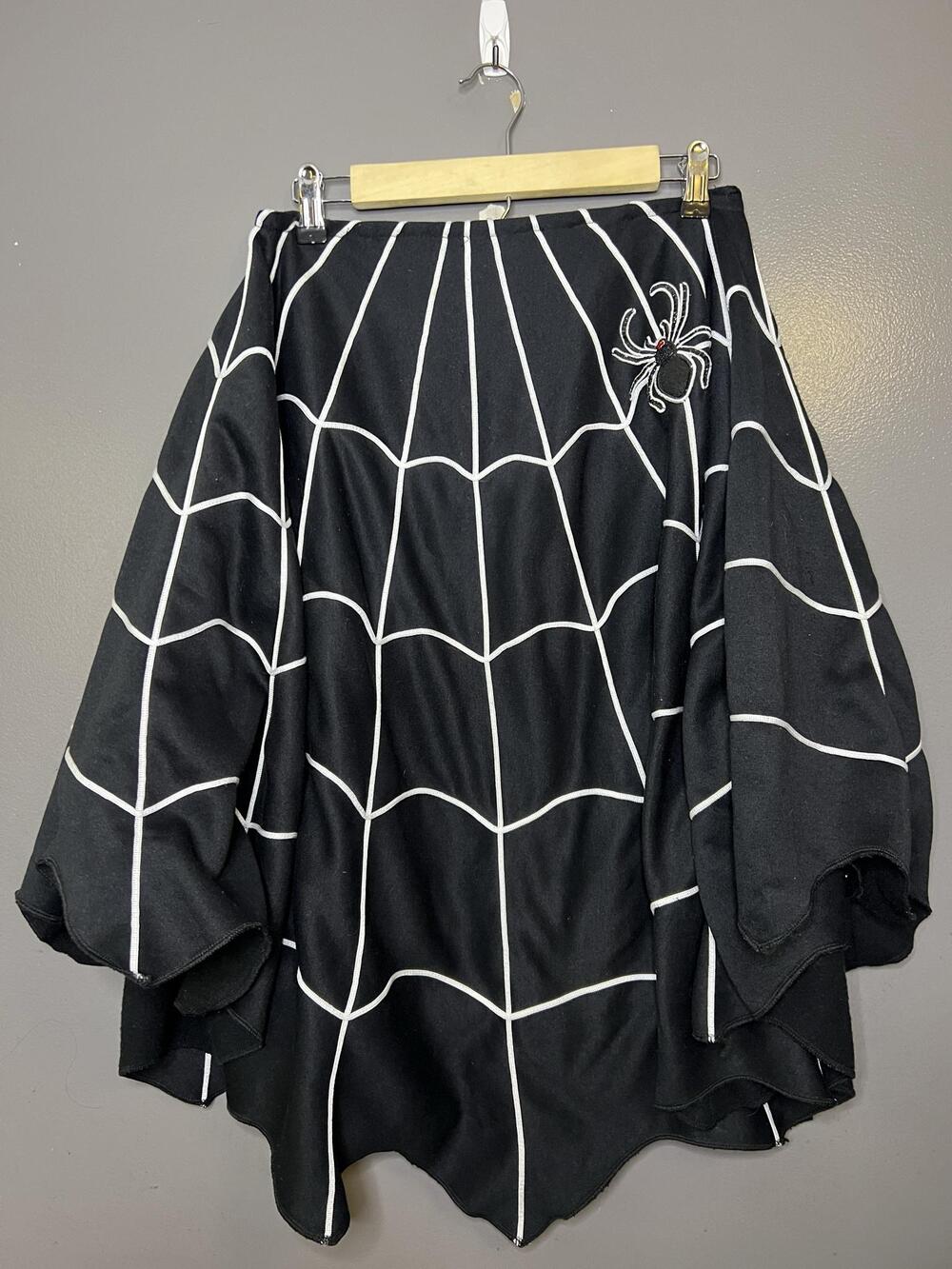 Grandin Road Spider Web Poncho Womens One Size Black Halloween Costume Spider